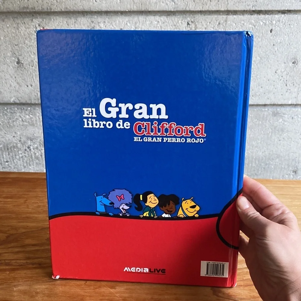 Spanish Clifford Book with stories and activities - Picture 2 of 9